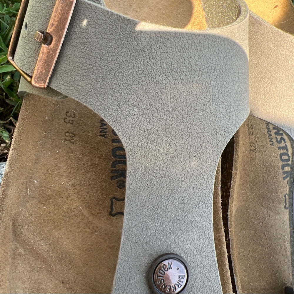Birkenstock Men's Gray Thong Sandals - Picture 5 of 5